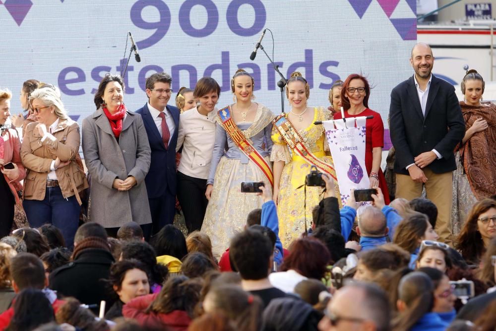 Entrega de estandartes de la Diputación a las Fallas