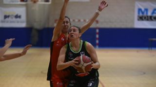 Marta Martínez inaugura la plantilla del Milar Córdoba BF en la Liga Challenge