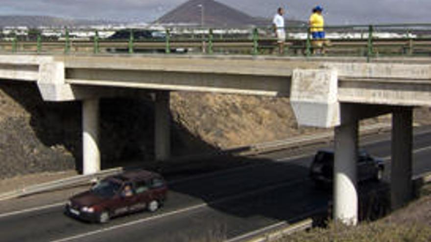 Vía entre Arrecife y Tahíche a la altura de la Circunvalación. i JAVIER FUENTES