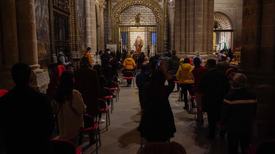 Luz y Vida recuerda a los fallecidos en la Catedral de Zamora