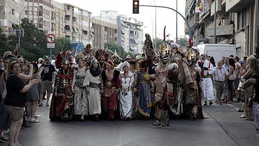 Imagen tomada ayer del desfile de La Gloria.