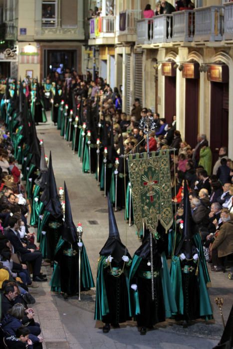 El primer trono mixto de Cartagena marca la procesión del Prendimiento