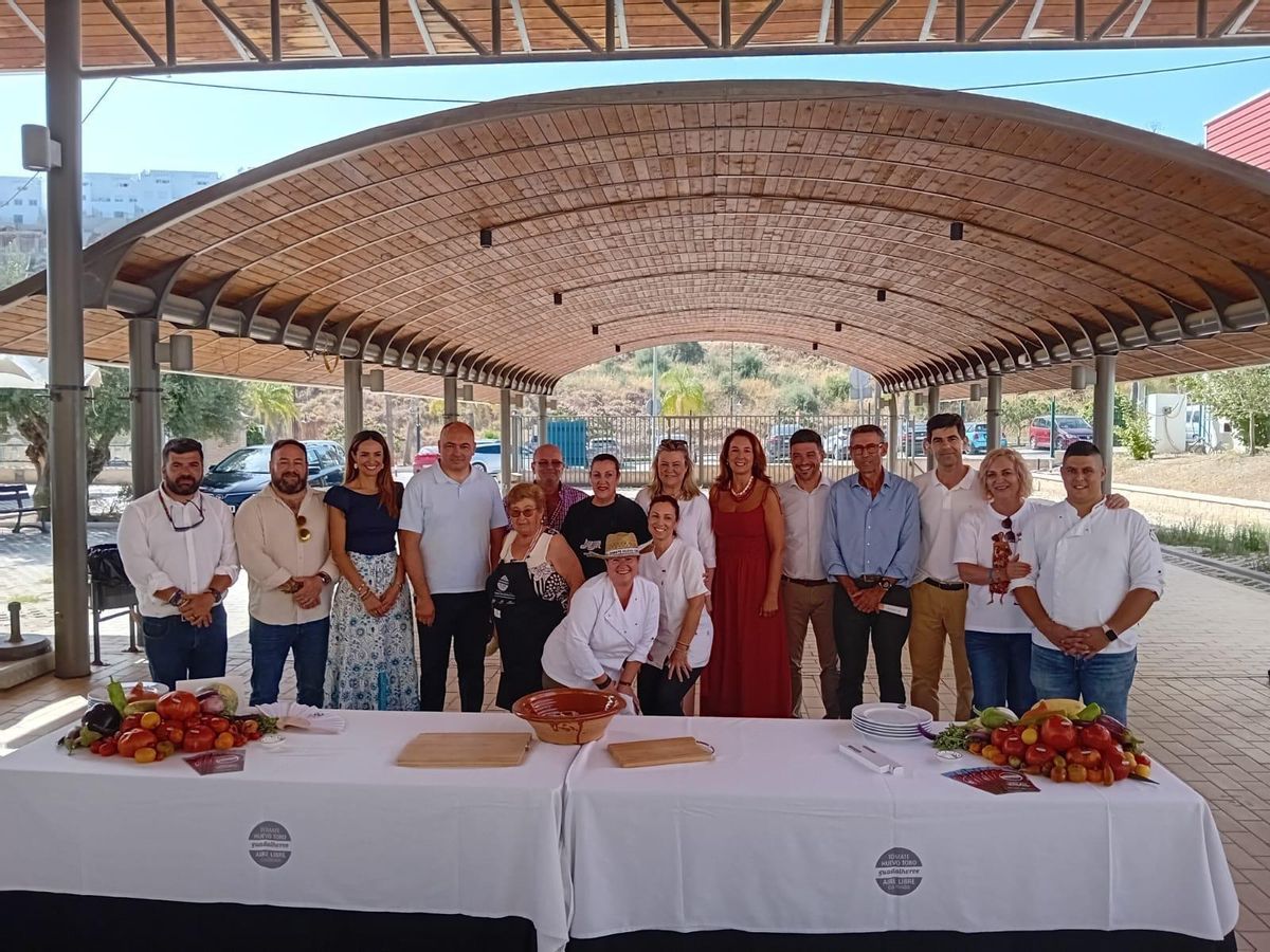 La campaña del Tomate Huevo de Toro ha comenzado en el Mercado Alimentario de Coín.
