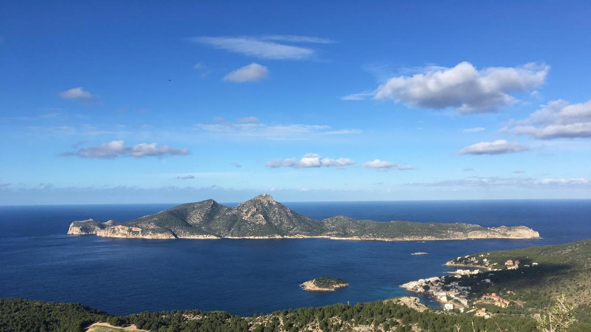 La boya situada en aguas abiertas cerca de sa Dragonera llegó a superar los 33 grados la semana pasada, frente a un anterior récord anual de 31,87 grados registrado en agosto de 2024.