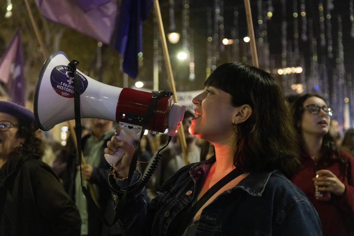 25N: "Micromachismos que no se ven, pero duelen"