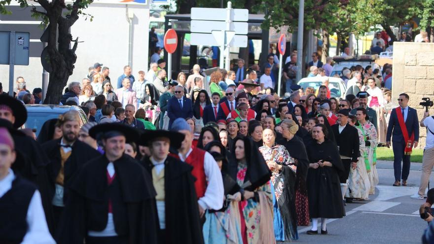 El &#039;Día de la Faldeta&#039; de Fraga congrega a miles de vecinos y visitantes para rendir homenaje a su cultura y tradición