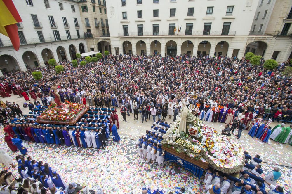 El Encuentro no procesiona en Alicante el Domingo de Resurrección.