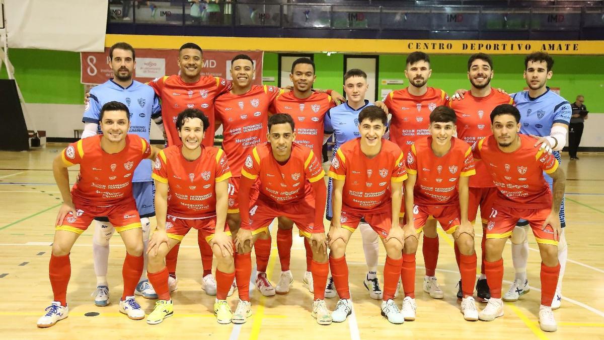 Formación del Córdoba Futsal en su amistoso ante el Betis.