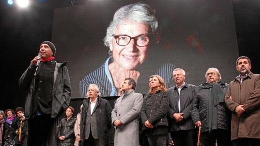 Lluís Llach en l&#039;acte d&#039;homenatge al passeig dels Til·lers