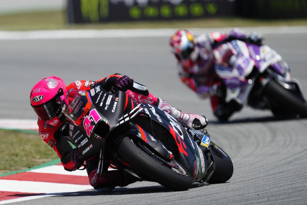 Zarco logra la "pole" y Aleix Espargaró resurge como el Ave Fénix.