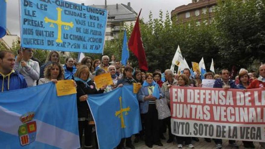 Participantes en la última manifestación a favor de las parroquias rurales, en León.