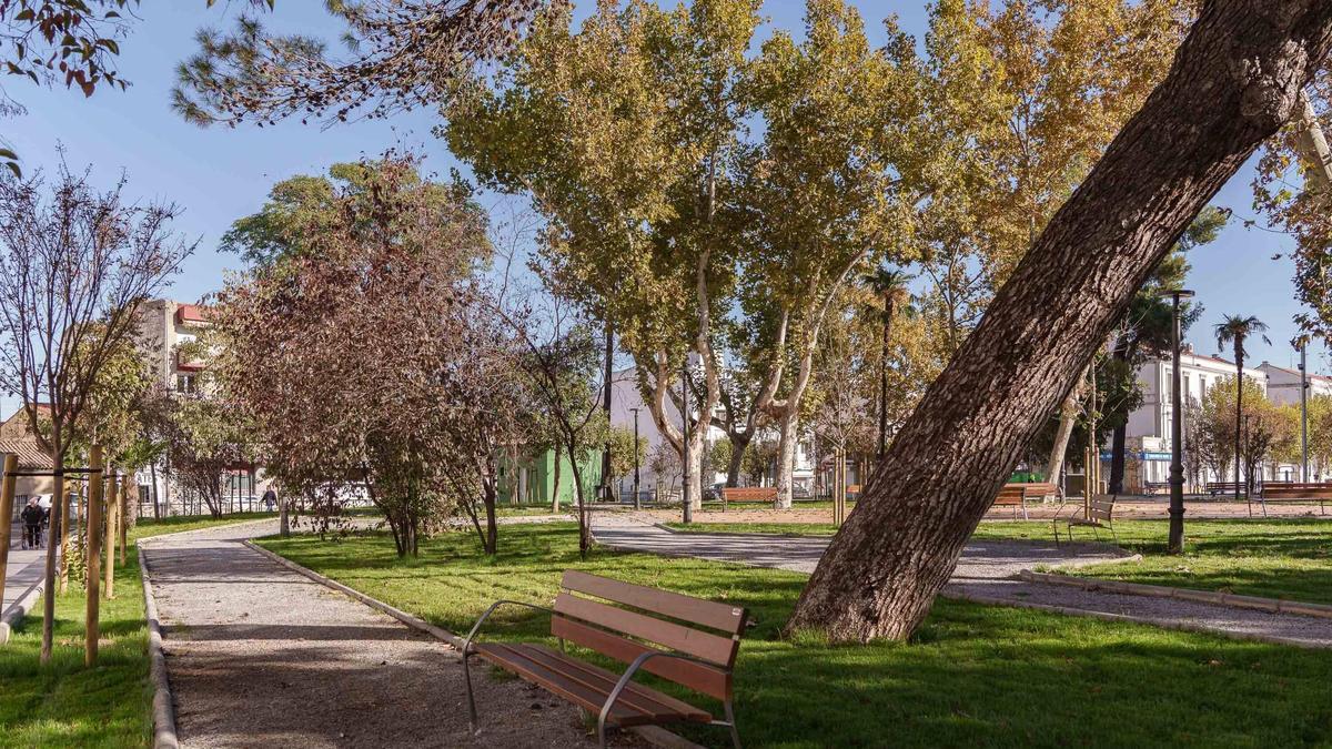 Mérida abre el reformado parque de los Enamorados