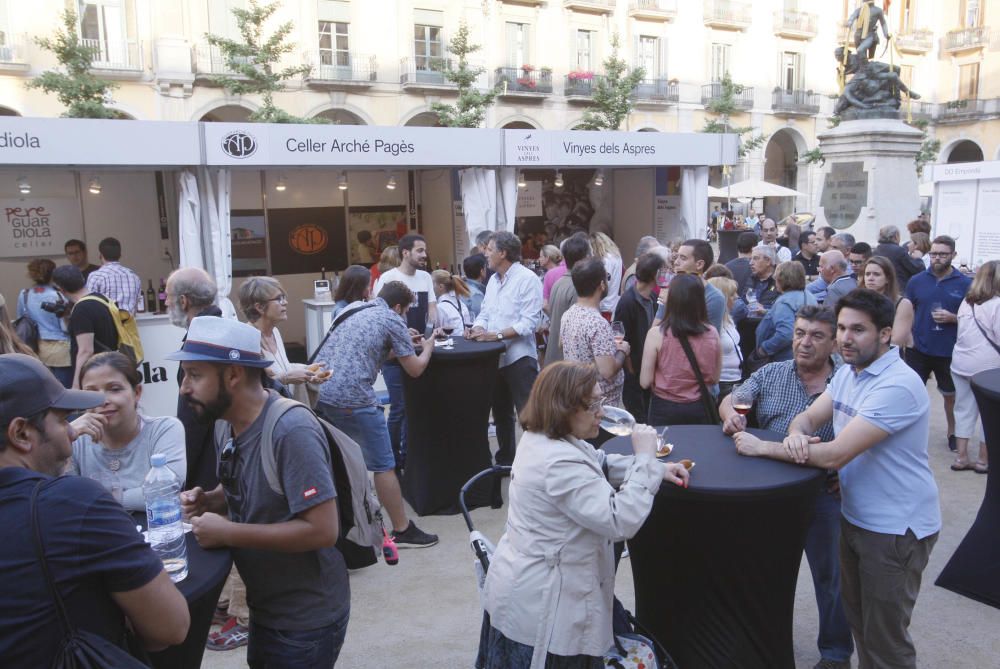 Tocs de Vi de l'Empordà a la plaça Independència