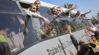Exprisioneros palestinos relatan su calvario: "Se tomó la decisión de matarnos, ya sea de forma directa o indirecta"