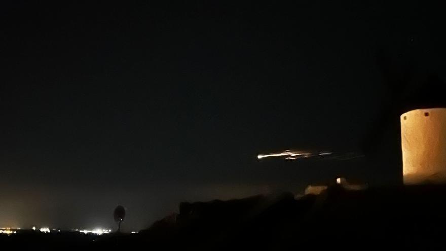 Lo que cruzó el cielo anoche en Murcia no fue un meteorito