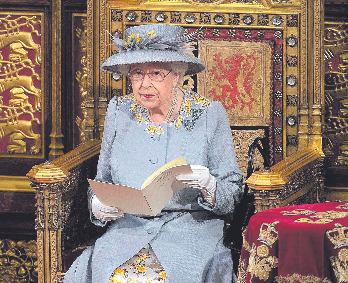 La reina Isabel II, en la apertura del Parlamento británico en mayo de 2021