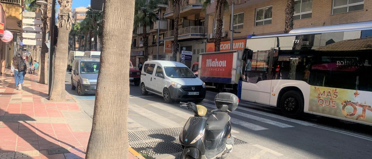 La calle Ancha de Castelar en San Vicente del Raspeig.