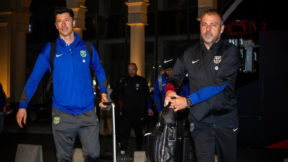 Flick y Lewandowski, en su llegada a Yeda