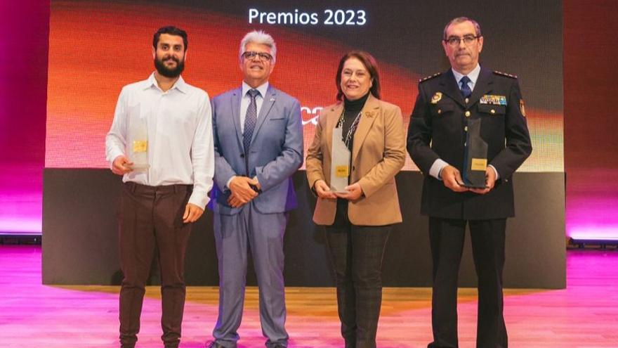 Vinos Alicante premia a la Policía Nacional