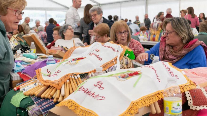 Valeixe acolleu a “II Mostra de palilleiras” do Concello da Cañiza