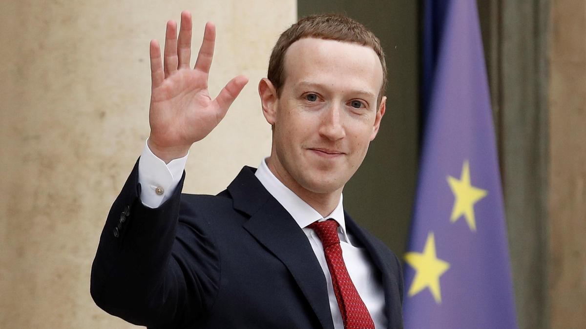 El presidente de Meta, Mark Zuckerberg, en una visita París en 2019.
