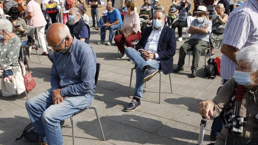 &quot;Niños de la guerra&quot; y familiares en un acto en Gijón.