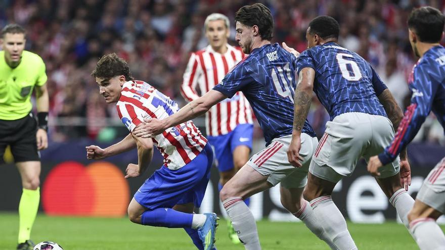 El Atlético y el Arsenal empatan a penaltis y lo dejan todo para Londres