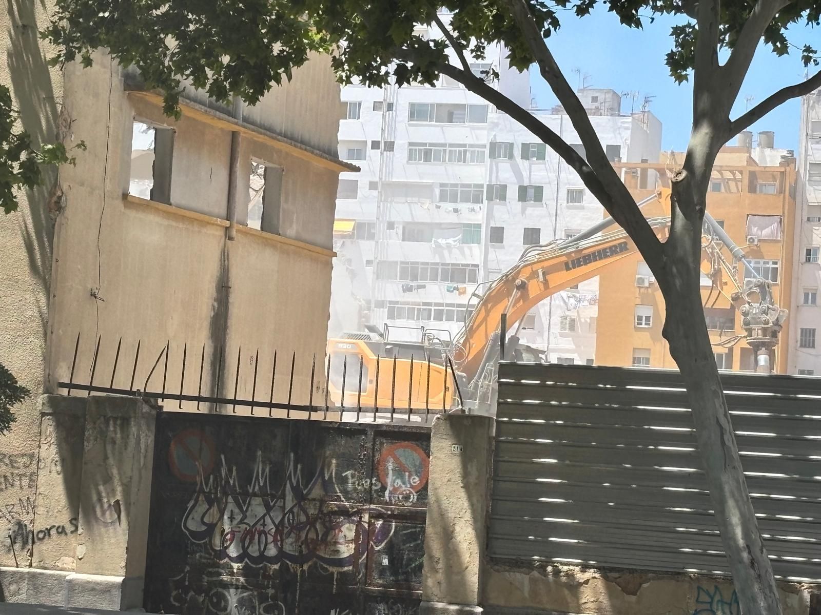 FOTOS | Empiezan las obras para construir 200 pisos en el antiguo cuartel de Son Simonet en Palma