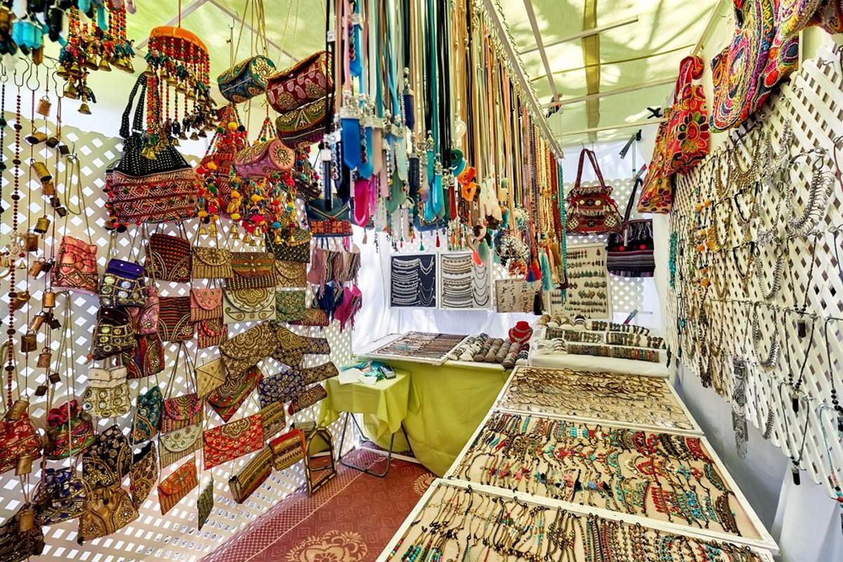 Mercadillos en Ibiza: Una experiencia imprescindible.