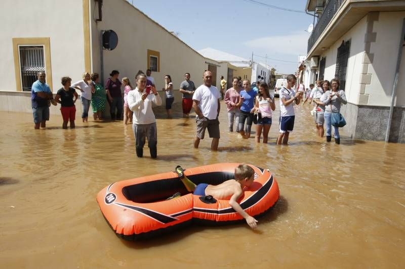 Una tromba de agua inunda Fuente Palmera