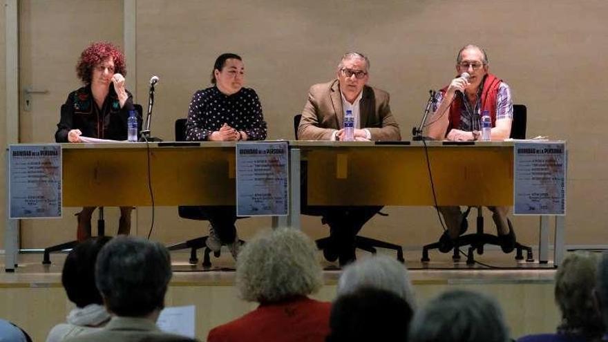 La charla de ayer de Mari Fe Vega en Mieres.