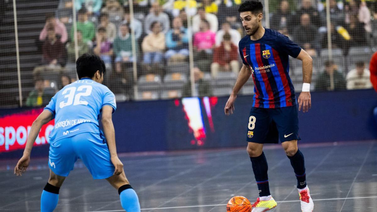 Adolfo encara a Kaito en la semifinal