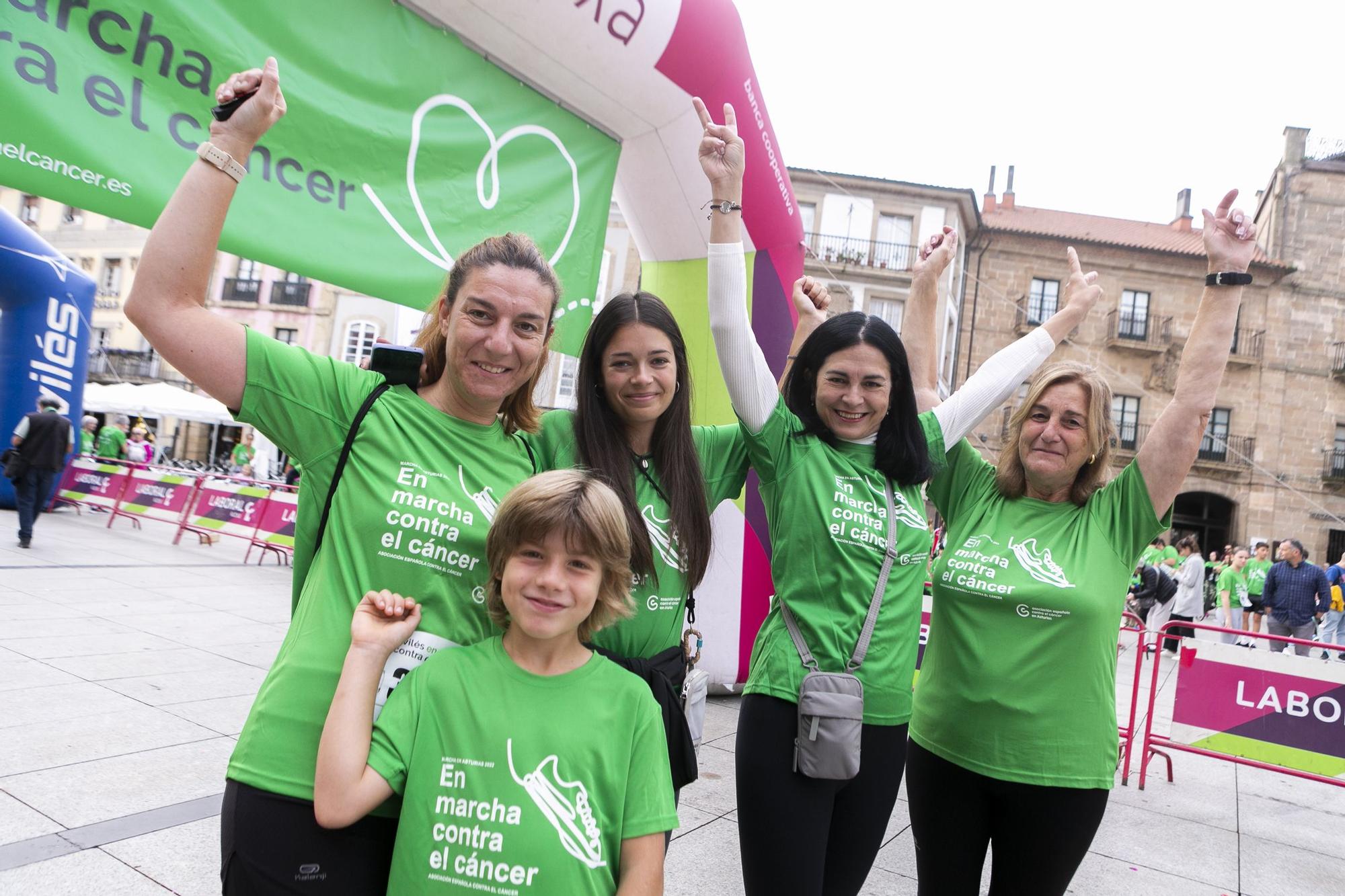 EN IMÁGENES: Asturias se echa a la calle para correr contra el cáncer