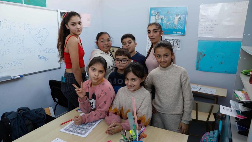 Los jóvenes gitanos de la comarca de Avilés, cada vez más motivados por su formación