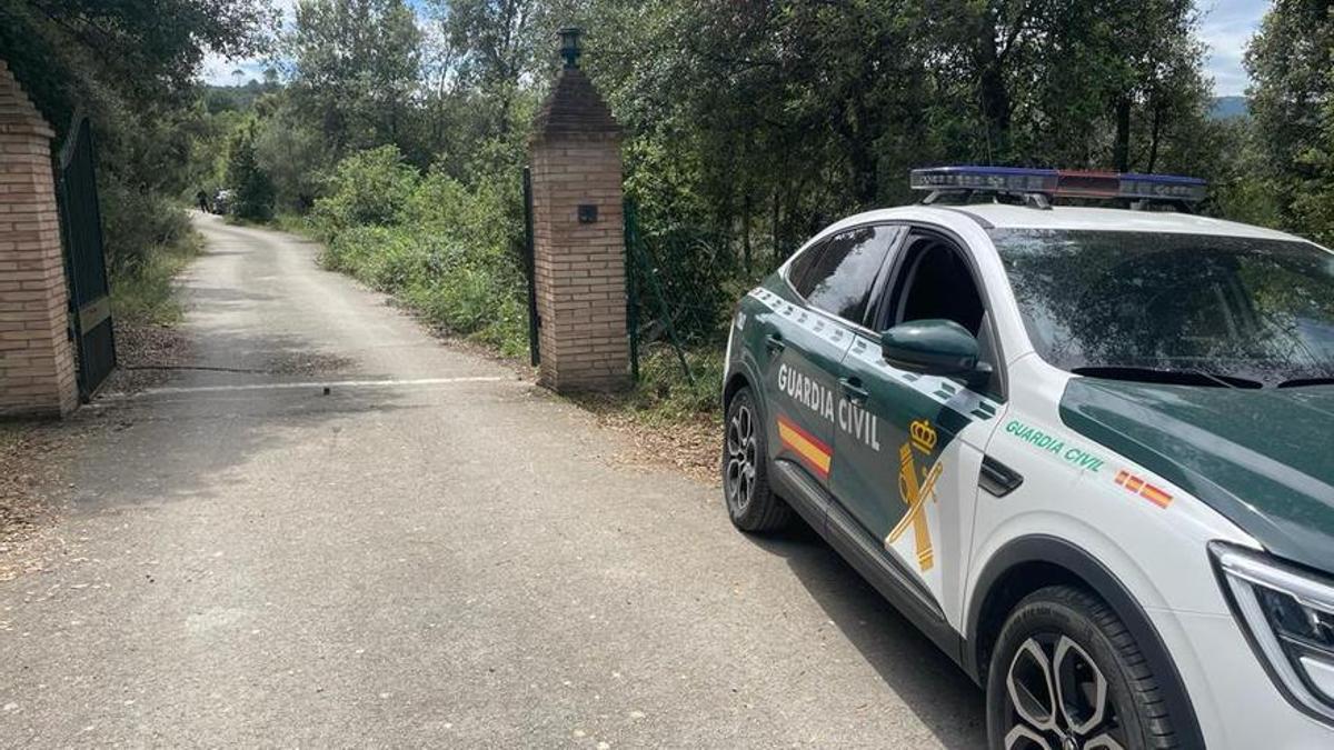 L'entrada de la finca on s'han produït els fets a Darnius