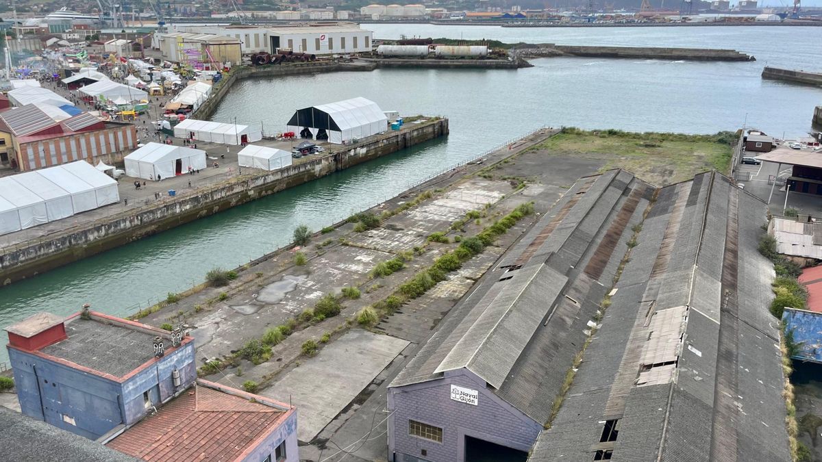 Terrenos de "Naval Azul", en Gijón.