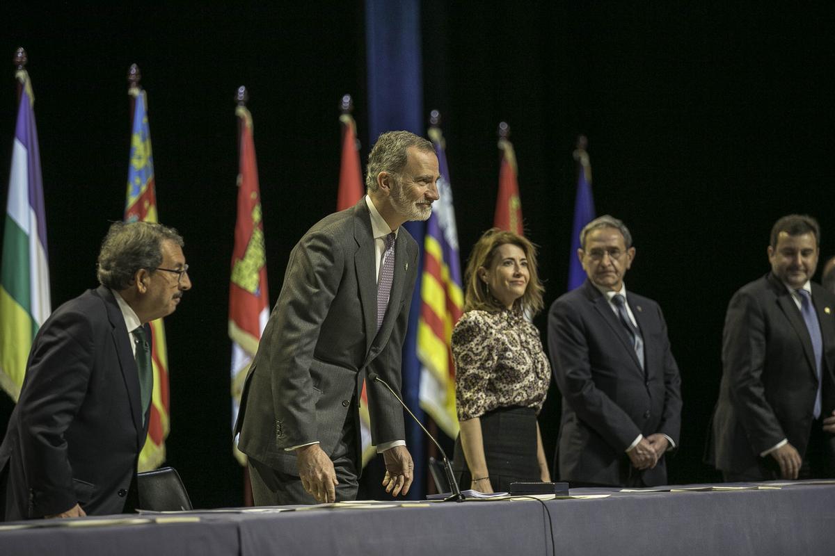 El rey Felipe VI preside en Barcelona la entrega de despachos a los nuevos jueces