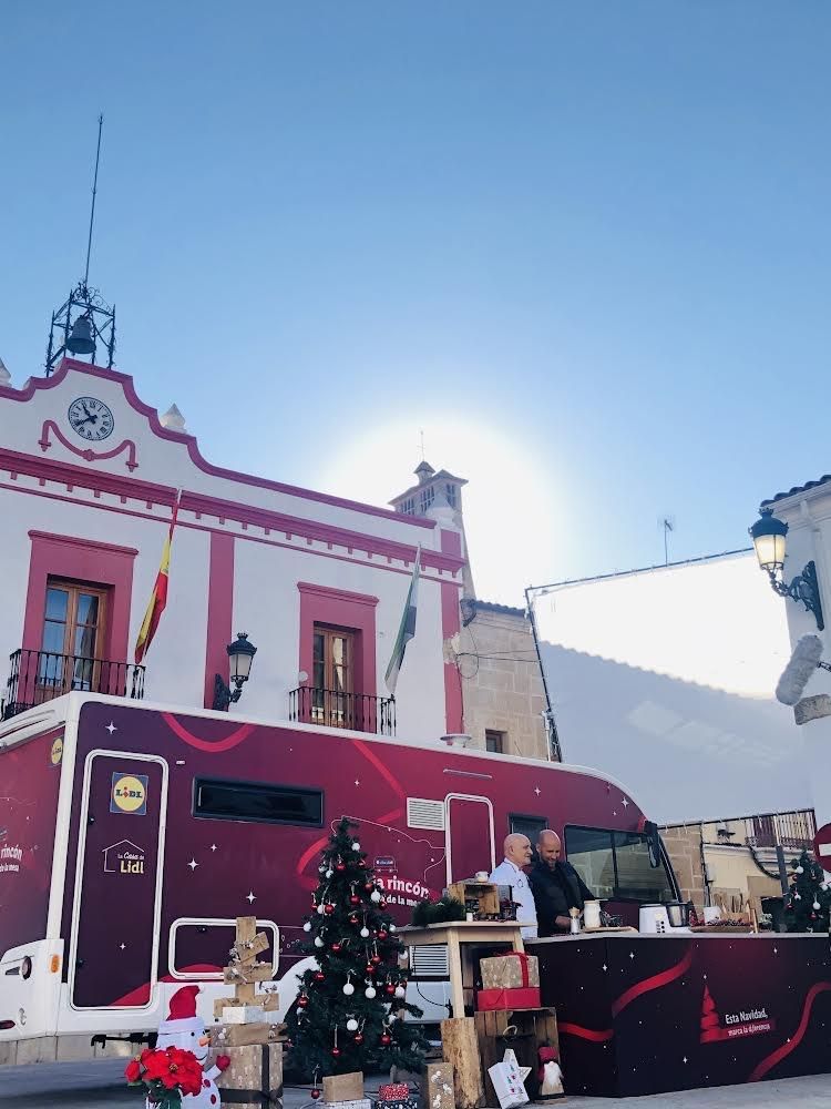 Gonzalo Miró y Toño Pérez graban un anuncio en Casar de Cáceres