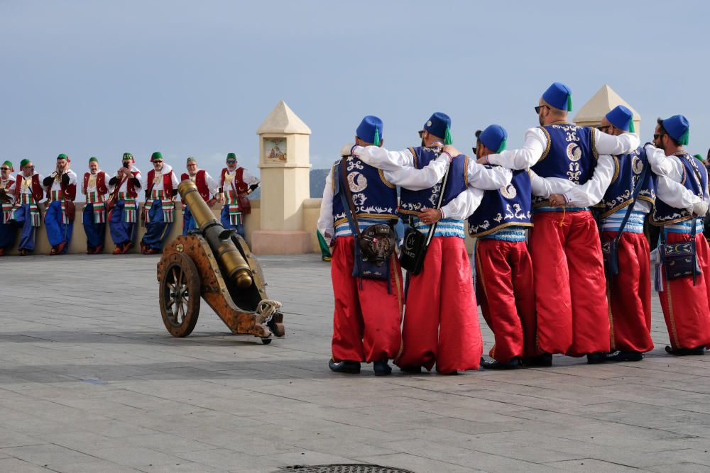 Los Moros y Cristianos se despiden de los cargos festeros de 2019 y dan la bienvenida a los de 2020