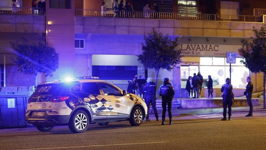 Gran despliegue policial por una reyerta en Travesía de Vigo con al menos un herido