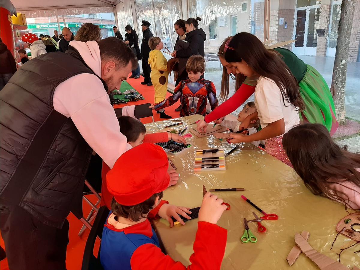 Los niños de Llanera inauguran el Antroxu por todo lo alto: el primer día de actividades, en imágenes