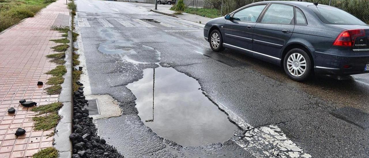 Bache, en la calle Miguel de Unamuno de Plasencia.