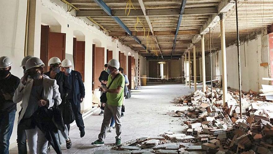 Imatge d&#039;arxiu d&#039;una visita d&#039;obres al Museu Comarcal de Manresa