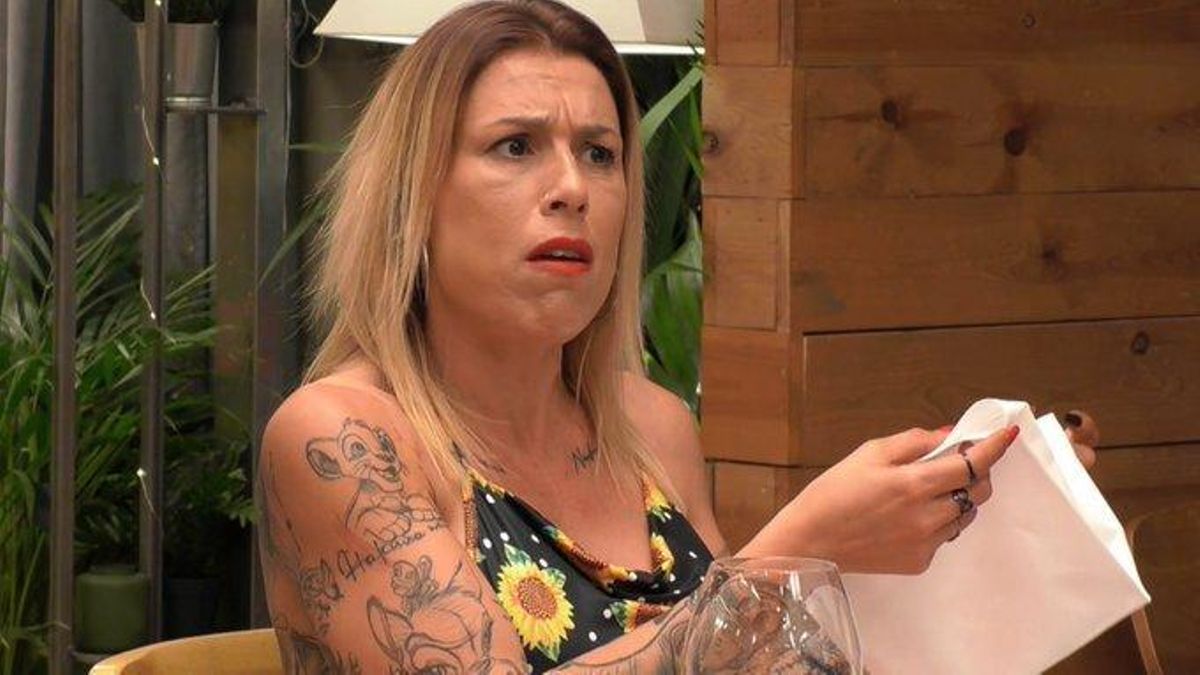 Dos solteros de 'First dates' se enzarzan en una discusión sobre Andalucía y Catalunya: "Badalona es muy agitanado"