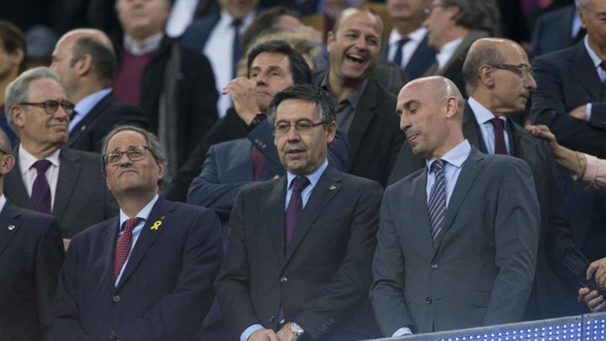 Luis Rubiales y Bartomeu, en el Camp Nou durante el Barça-Levante