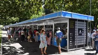 Los libreros denuncian la "deficiente" aportación del Concello a la Feria del Libro coruñesa