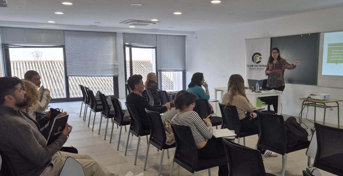 Santa Eularia lanza una nueva edicion de talleres gratuitos para personas emprendedoras