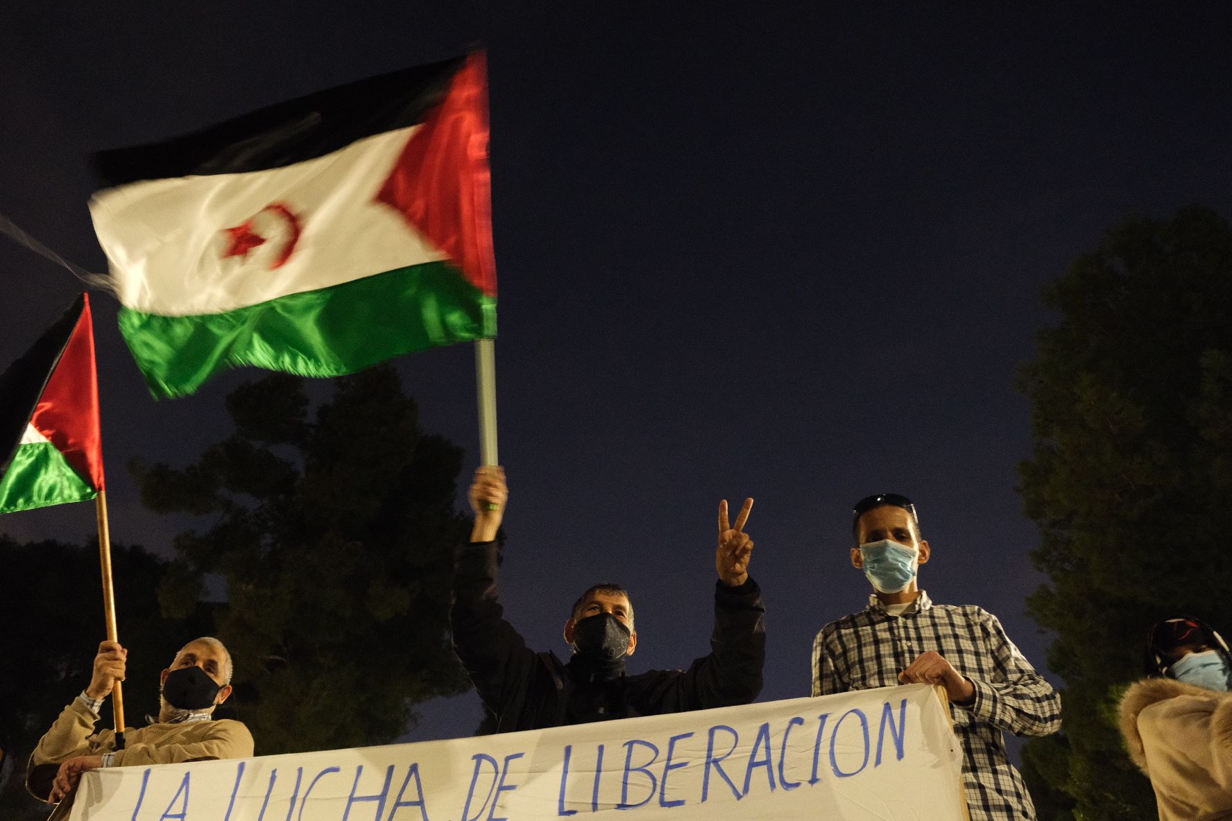 Un centenar de personas se concentra en Elda en apoyo al Pueblo Saharaui