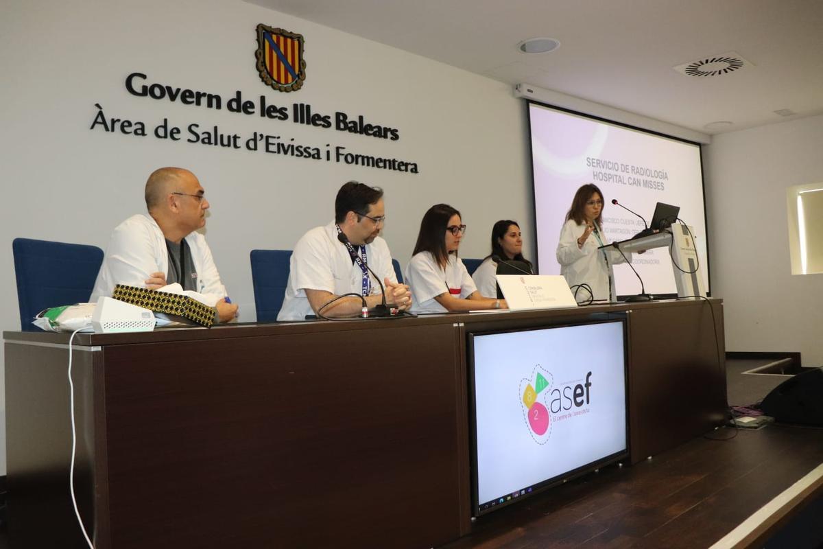 Descubre las imágenes de la excursión de Bachillerato al hospital Can Misses