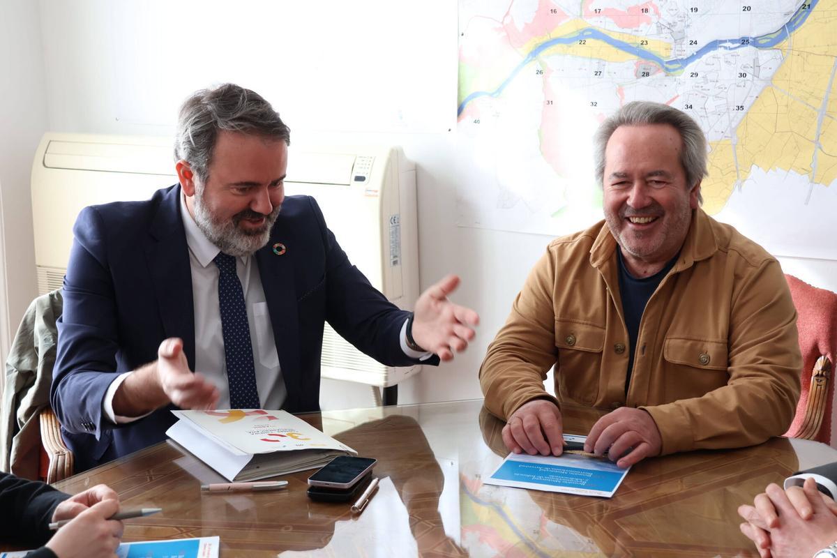 Francisco Guarido, recibe en visita institucional al secretario de Estado de Juventud e Infancia, Rubén Pérez.